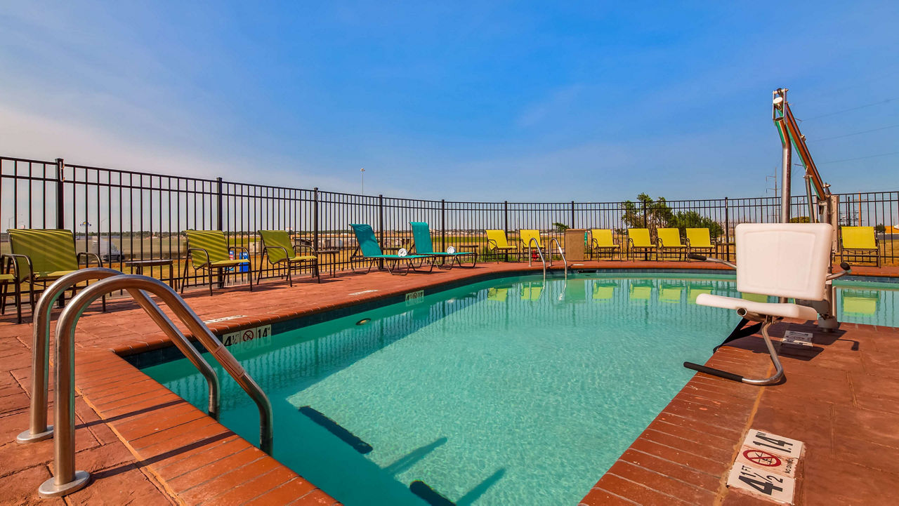 Plus Elk City/Executive Residency | Rooms & Rates